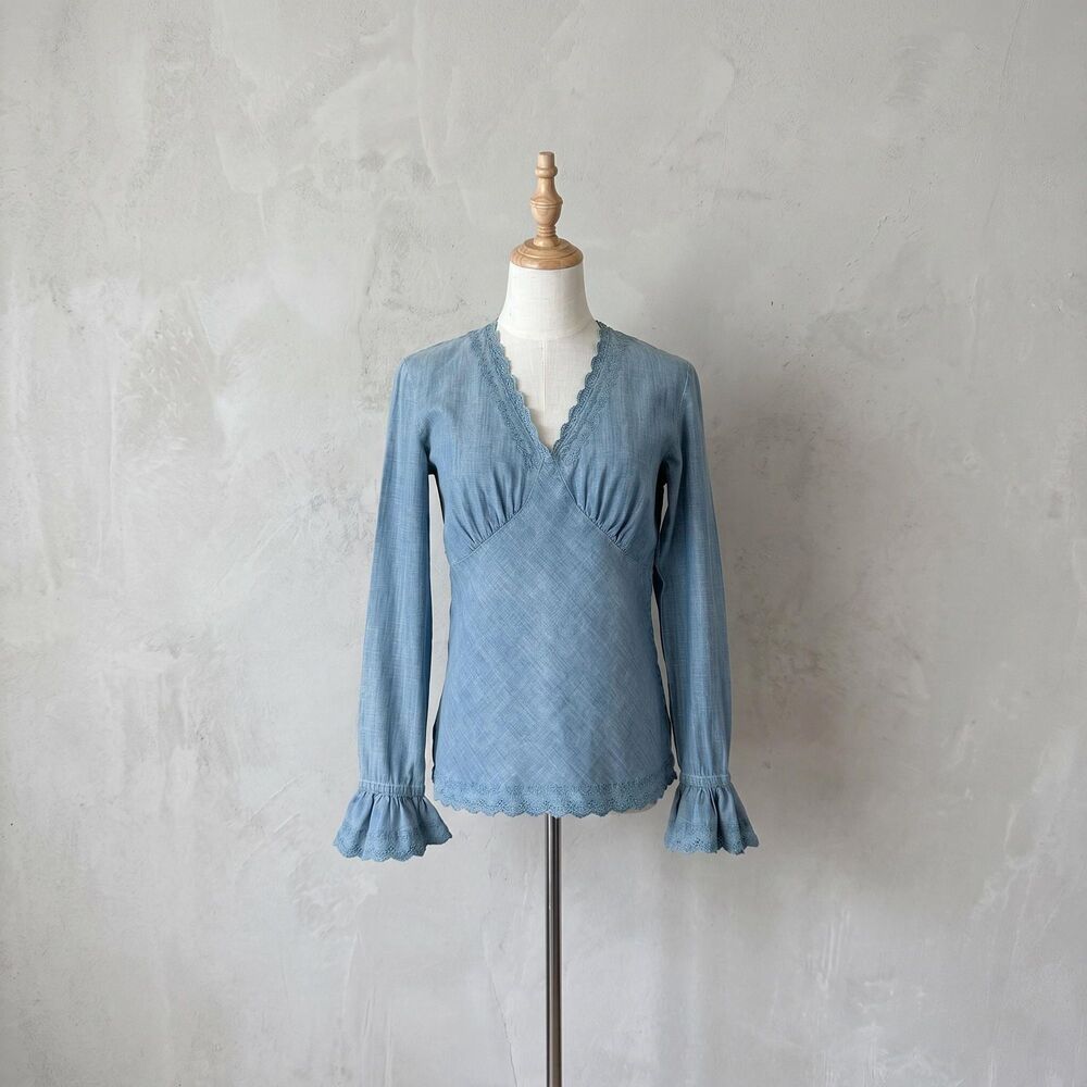 Ralph Lauren Blue Label c. 2000s Embroidered Chambray Top in Cornflower Blue | S
